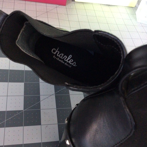 Charles David Women's Black Dodger Studded Booties Shoes Size 8 - Picture 10 of 13